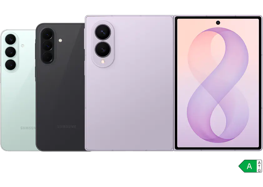 Samsung Galaxy Z Fold 8 + deux smartphones de dos