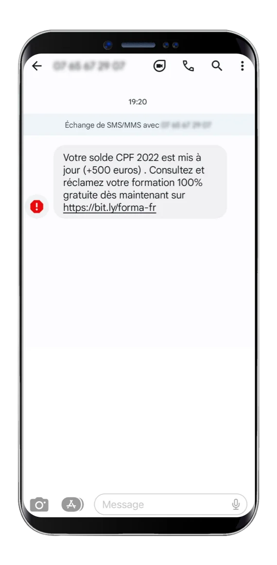 Message d’arnaque à la formation gratuite affiché sur un smartphone