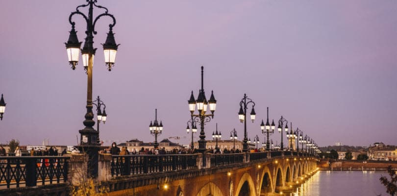 ville pont soir illumine bordeaux